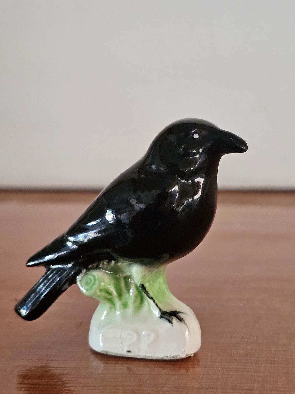 Vintage Tender Leaf Tea Figurine - #22 Crow/Raven - 1960s Porcelain